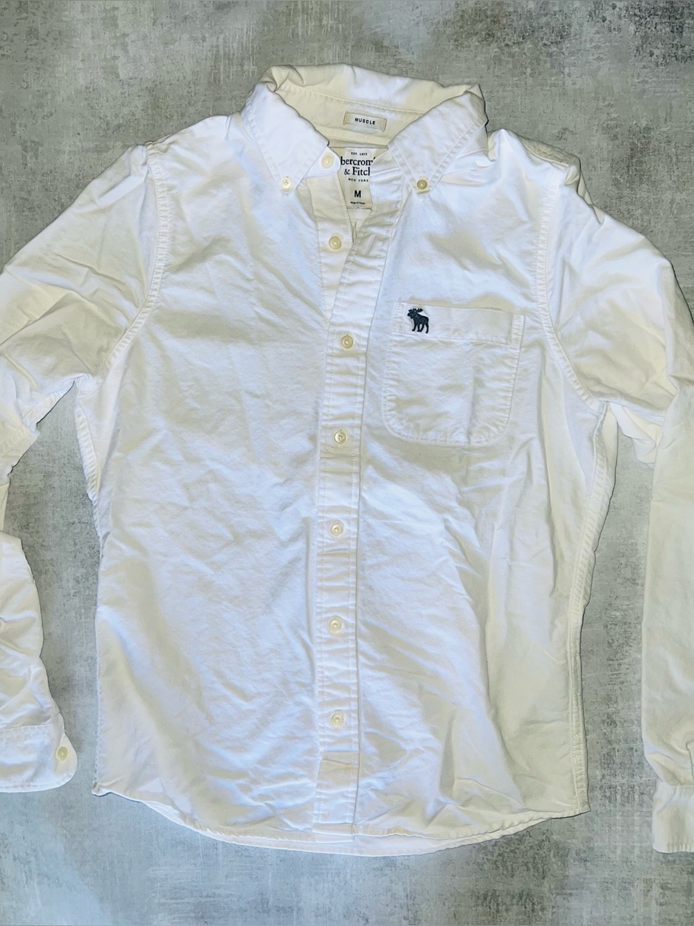 Abercrombie & Fitch Men’s White Button-Down Oxford Shirt Size M